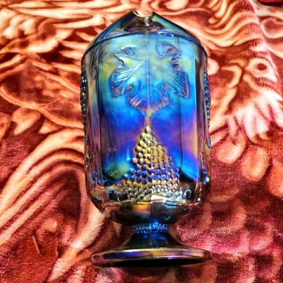 Indiana Glass "Harvest Grape" Iridescent Blue Carnival Glass Pitcher -Colors-WoW - Picture 8 of 10